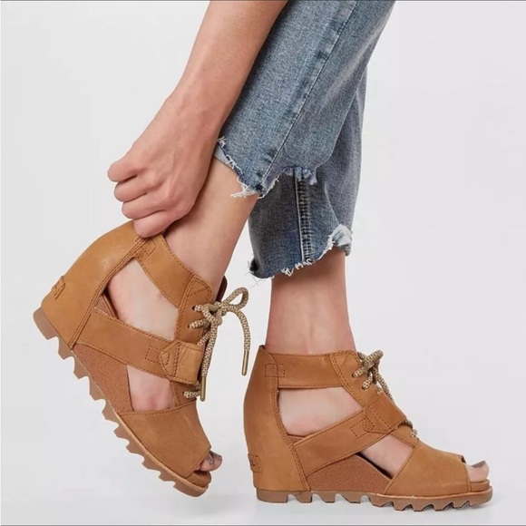 Sorel Joanie Lace Sandals in Camel Size 9 - Picture 1 of 15